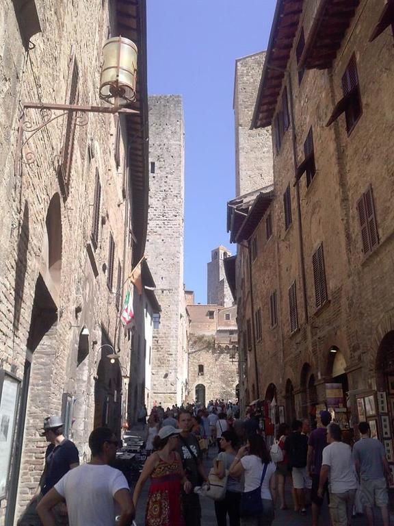 La Torre Useppi Apartman San Gimignano Kültér fotó